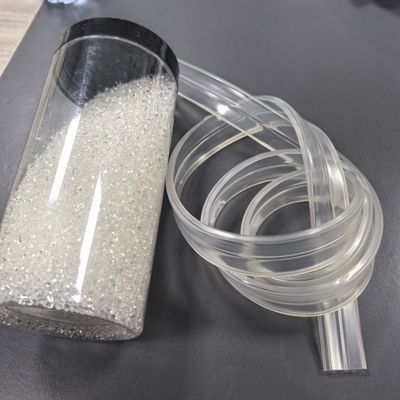 UV-beständiges Material UV-beständiges Niveau 4 TPU Rohmaterial für transparentes Drahtkabel Schutzhüllen LED-Licht