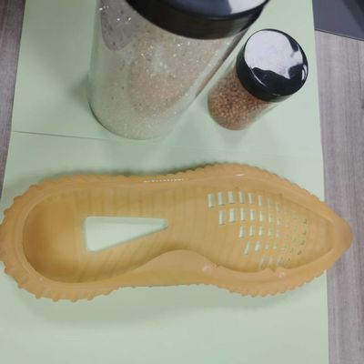 Schwarzes, flexibles, leitfähiges TPU-Material, ausgezeichnete Chemikalienbeständigkeit, Schuhrohstoff