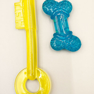 Hochtransparentes TPU-Haustierspielzeug, Transparenz von etwa 5-6 mm, gutes Rückstellvermögen, ausgezeichnete Zähigkeit