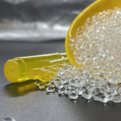 Hohe Transparenz, schnelle Formgebung, gute Widerstandsfähigkeit, ausgezeichnete Zähigkeit, umweltfreundliche TPU-Plastik-Injektionsform oder Extrusionspartikel, geeignet für Haustierspielzeug, Sprungseilen, Drähte